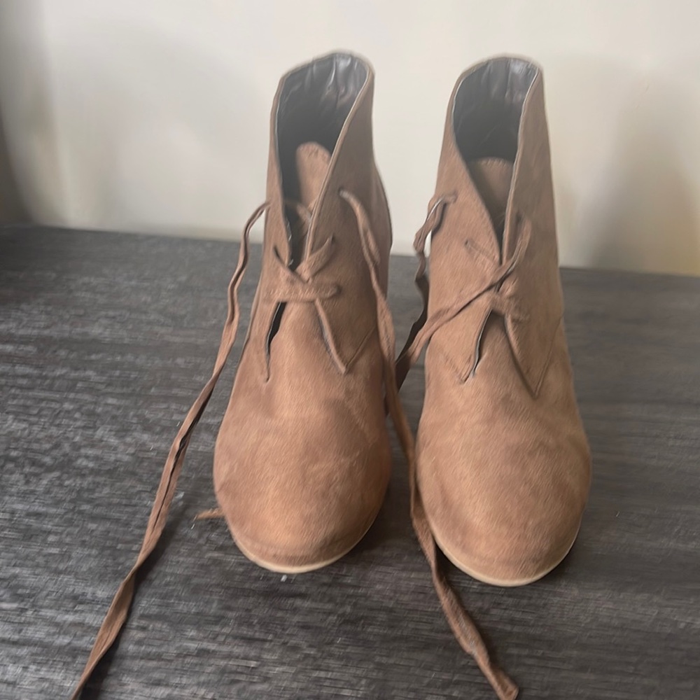 Gentle worn wedge boots from Ross